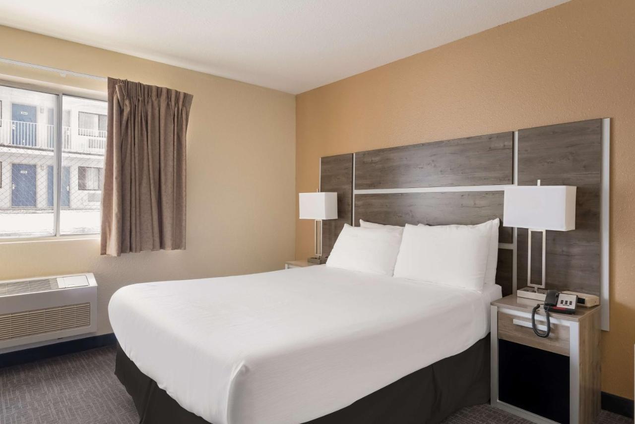 Surestay Hotel By Best Western Wells Kültér fotó