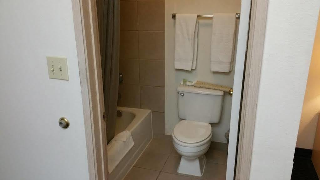 Surestay Hotel By Best Western Wells Kültér fotó